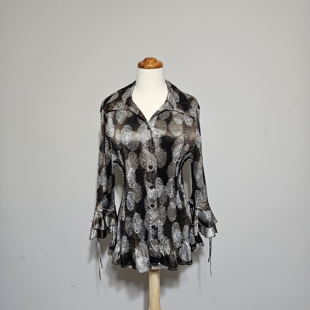 Vintage Dressbarn Woman 1X Pleated Floral Bell Sleeve Blouse